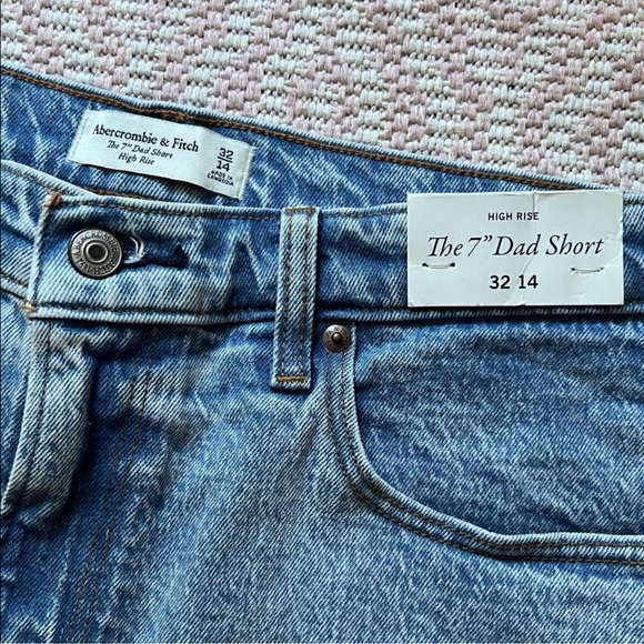 NWT Abercrombie & Fitch Blue Jean 7” Dad Shorts Y2K style vintage feel Sz 32/ 14 - Picture 4 of 5